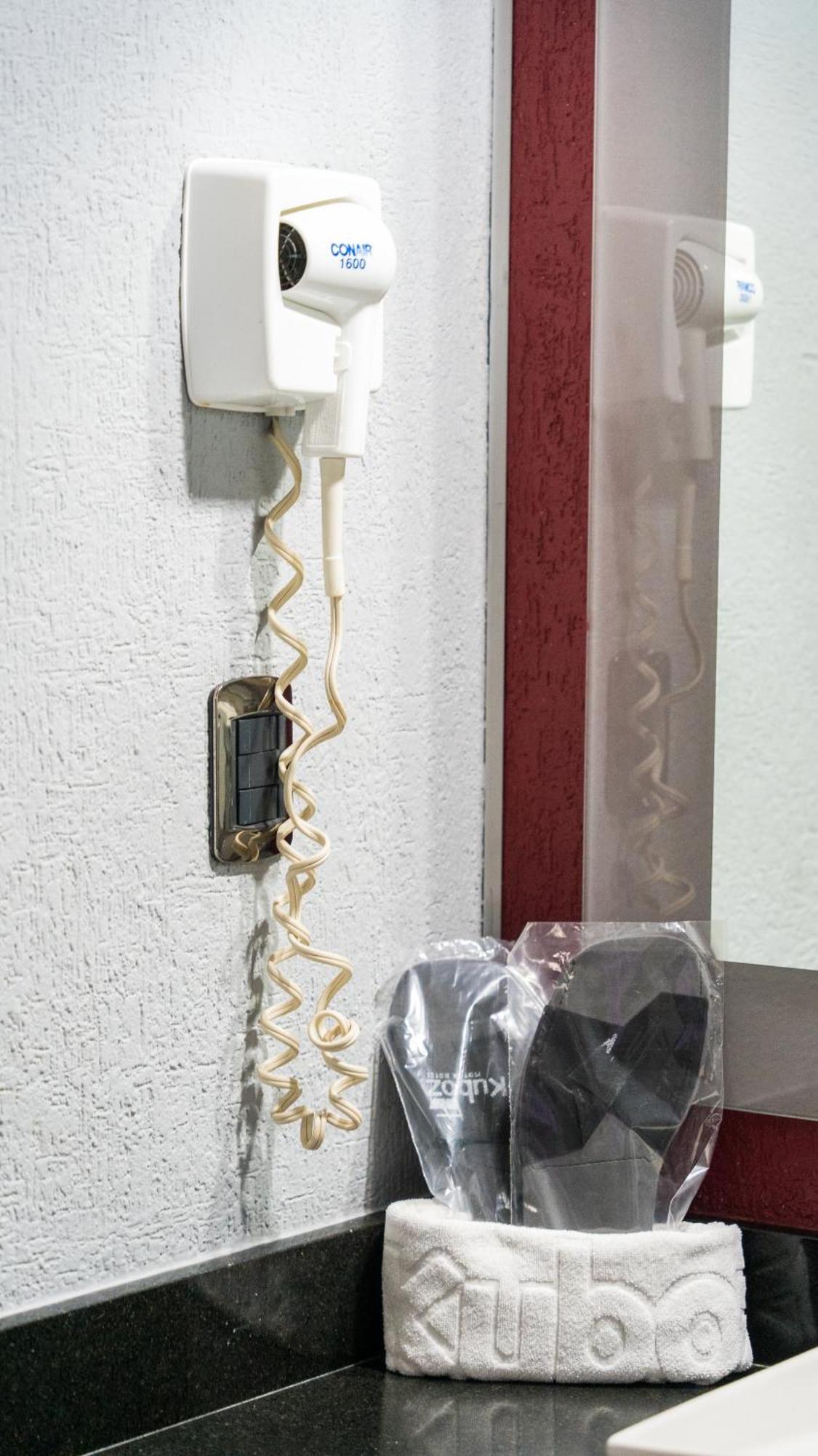 Kuboz Motor Hotel  Zapopan Buitenkant foto
