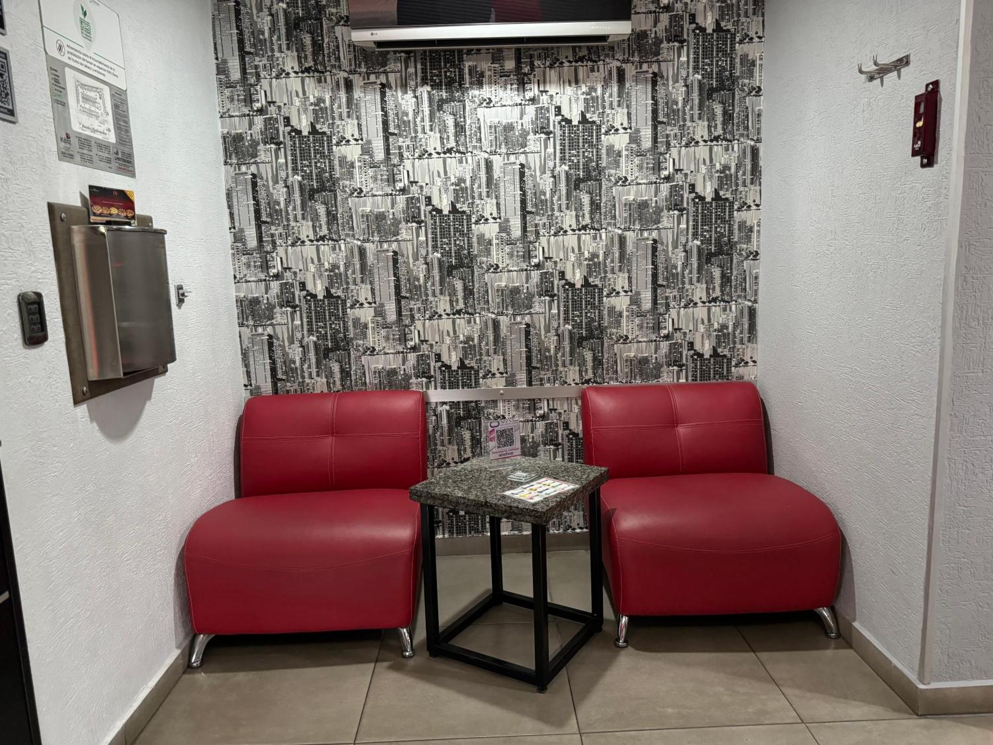 Kuboz Motor Hotel  Zapopan Buitenkant foto